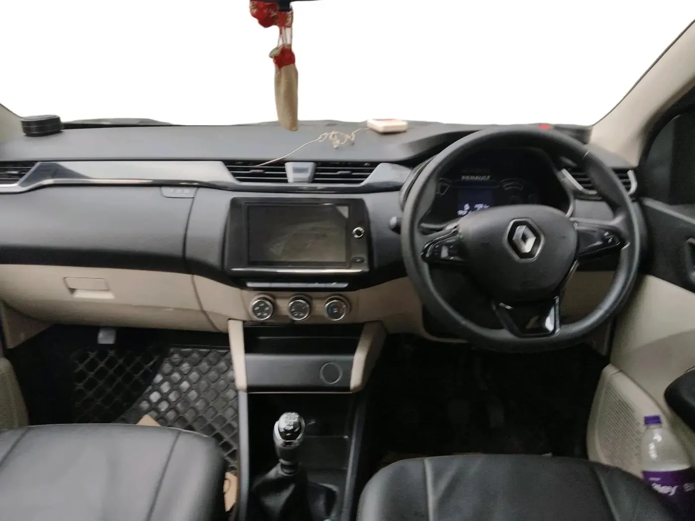 2024 Renault TRIBER RXT, Petrol, Manual, 14,110 km, interior