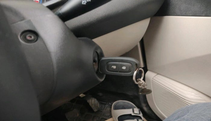 2024 Renault TRIBER RXT, Petrol, Manual, 14,061 km, interior