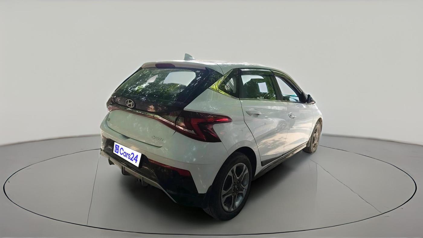 2024 Hyundai NEW I20 SPORTZ 1.2 MT, Petrol, Manual, 21,636 km, exterior