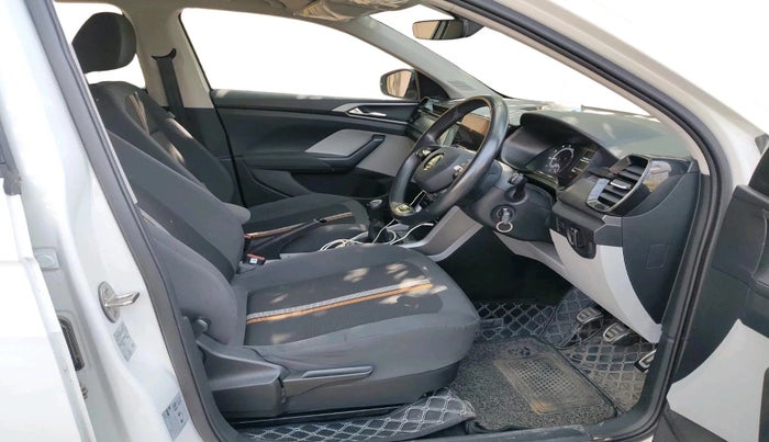 2024 Skoda KUSHAQ AMBITION 1.0L TSI MT, Petrol, Manual, 25,874 km, interior