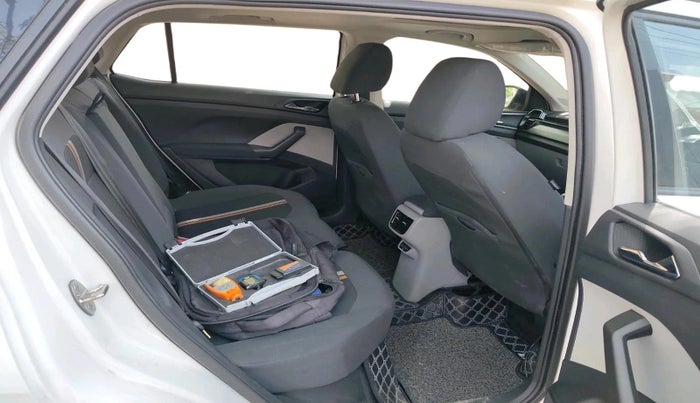 2024 Skoda KUSHAQ AMBITION 1.0L TSI MT, Petrol, Manual, 25,874 km, interior