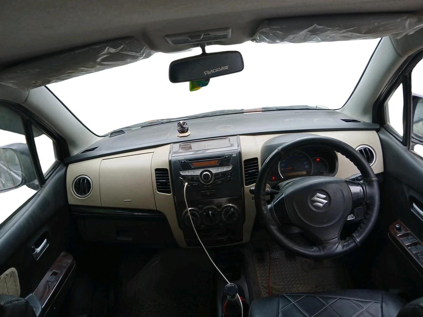 2018 Maruti Wagon R 1.0 VXI, Petrol, Manual, 54,612 km, interior