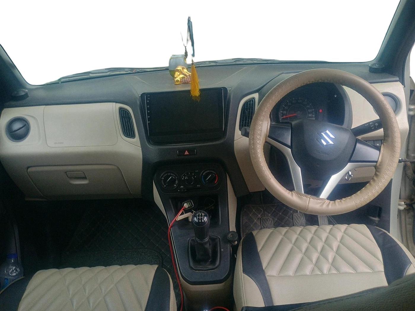 2023 Maruti New Wagon-R VXI 1.0, Petrol, Manual, 17,512 km, interior