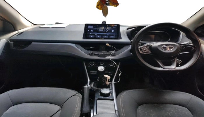 2022 Tata NEXON XM SUNROOF PETROL, Petrol, Manual, 18,750 km, interior