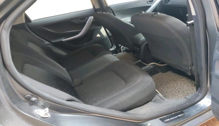 2022 Tata NEXON XM SUNROOF PETROL, Petrol, Manual, 18,750 km, interior