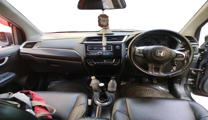 2016 Honda BR-V 1.5L I- DTEC S, Diesel, Manual, 1,15,760 km, interior