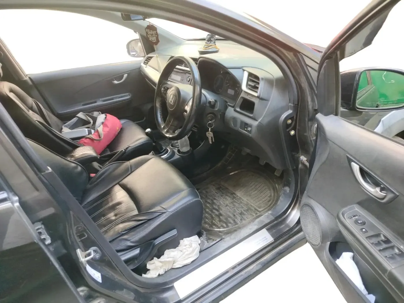 2016 Honda BR-V 1.5L I- DTEC S, Diesel, Manual, 1,15,760 km, interior