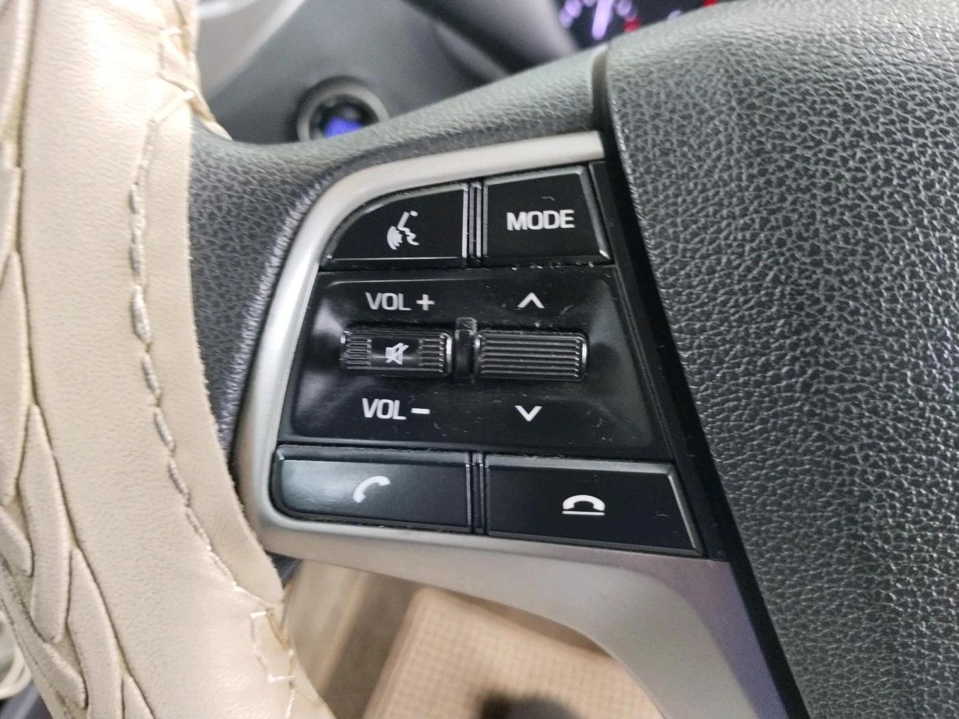 2019 Hyundai Verna 1.6 VTVT SX, Petrol, Manual, 59,827 km, interior