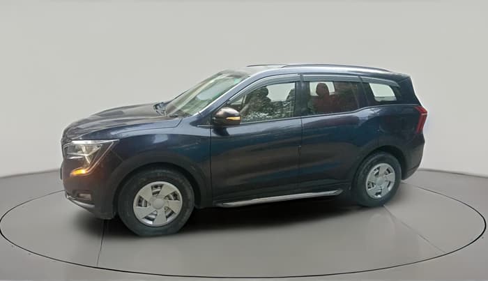 2022 Mahindra XUV700 MX P MT 5 STR, Petrol, Manual, 57,503 km, exterior