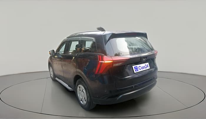 2022 Mahindra XUV700 MX P MT 5 STR, Petrol, Manual, 57,503 km, exterior