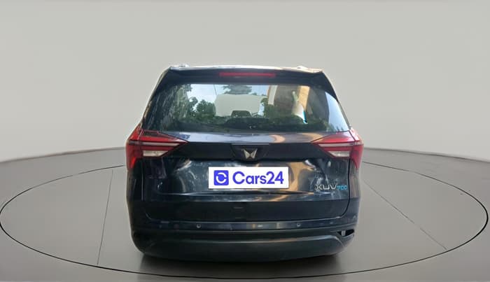 2022 Mahindra XUV700 MX P MT 5 STR, Petrol, Manual, 57,503 km, exterior