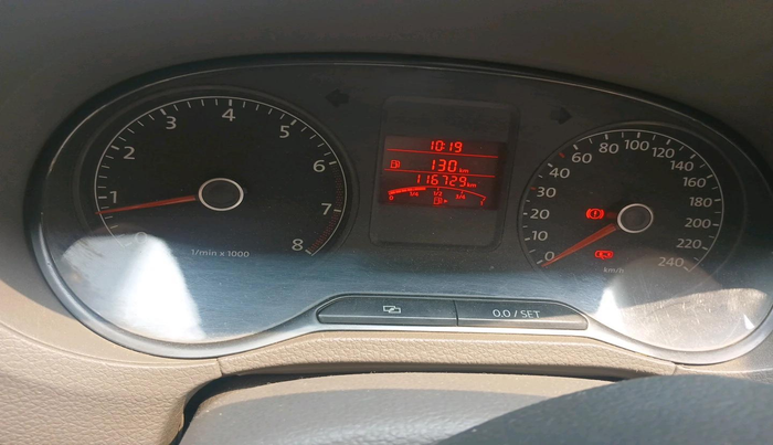 2011 Volkswagen Vento HIGHLINE 1.6 MPI, Petrol, Manual, 1,16,729 km, interior