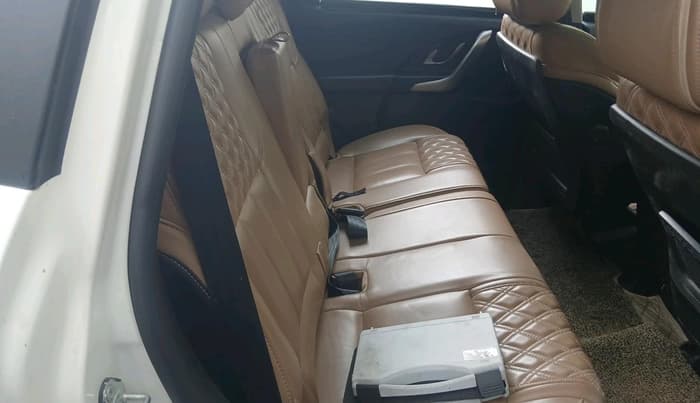 2020 Mahindra XUV500 W11 AT, Diesel, Automatic, 58,022 km, interior