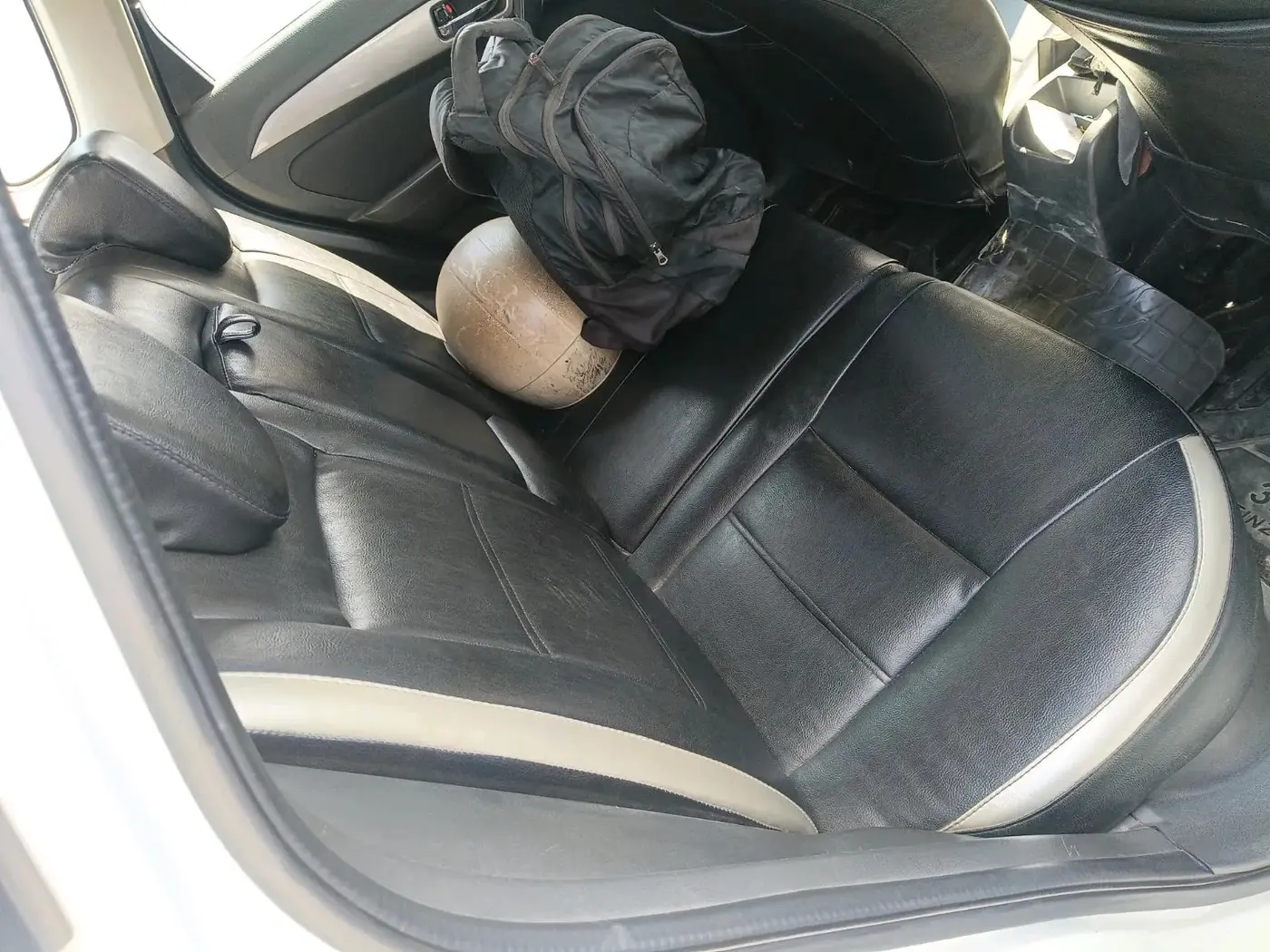 2016 Maruti Vitara Brezza ZDI, Diesel, Manual, 99,586 km, interior