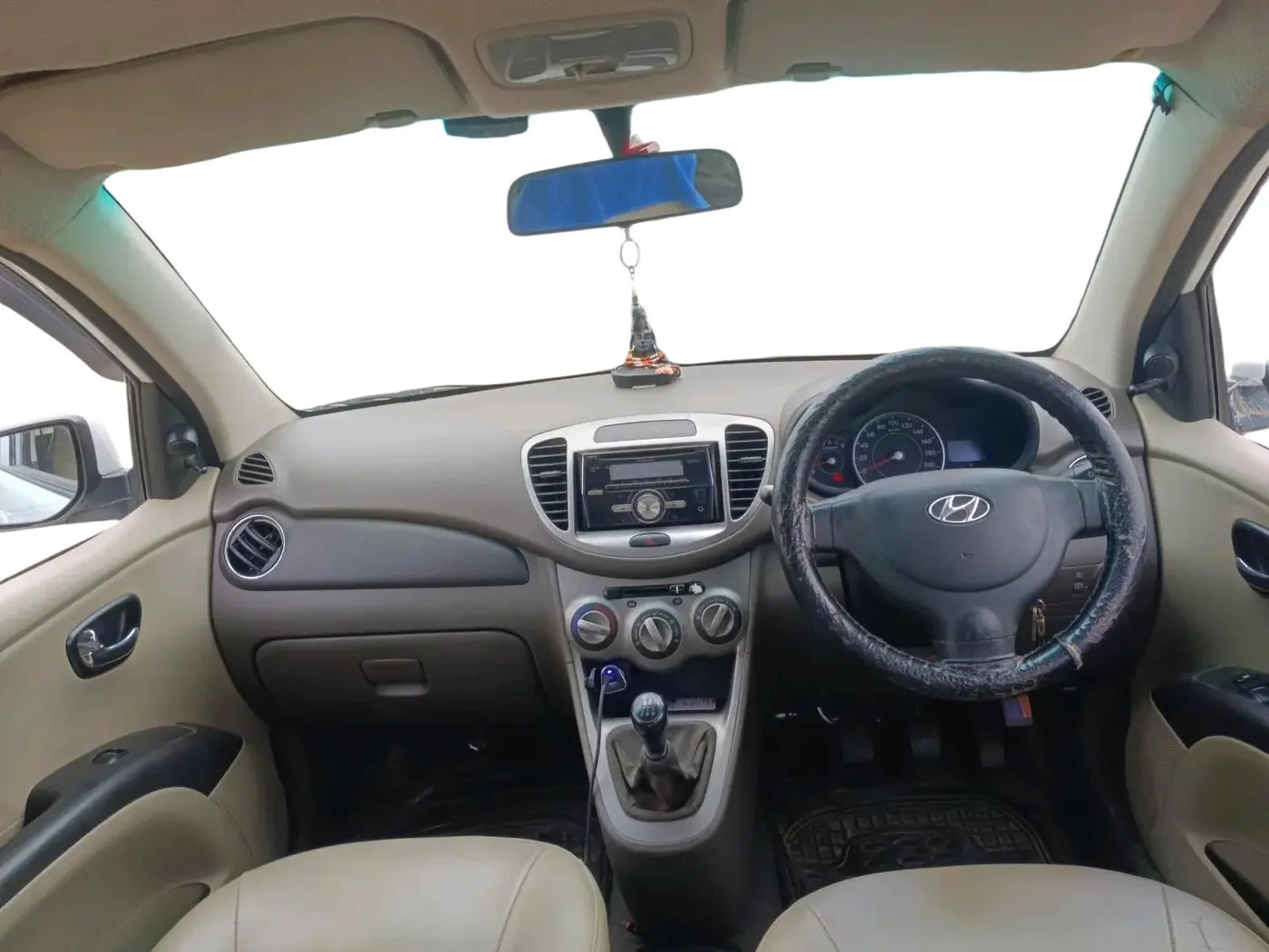 2012 Hyundai i10 MAGNA 1.1, CNG, Manual, 81,245 km, interior