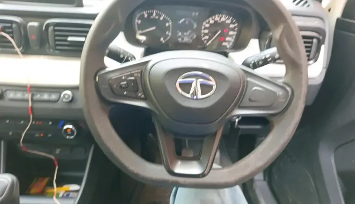 2023 Tata PUNCH PURE MT, Petrol, Manual, 35,647 km, interior