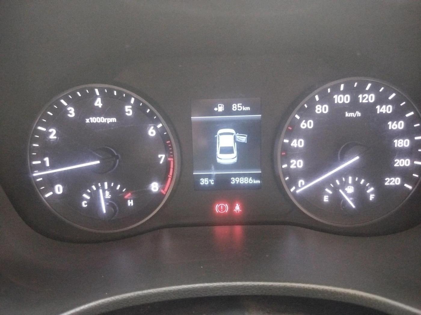 2019 Hyundai Verna 1.6 VTVT SX, Petrol, Manual, 39,886 km, interior