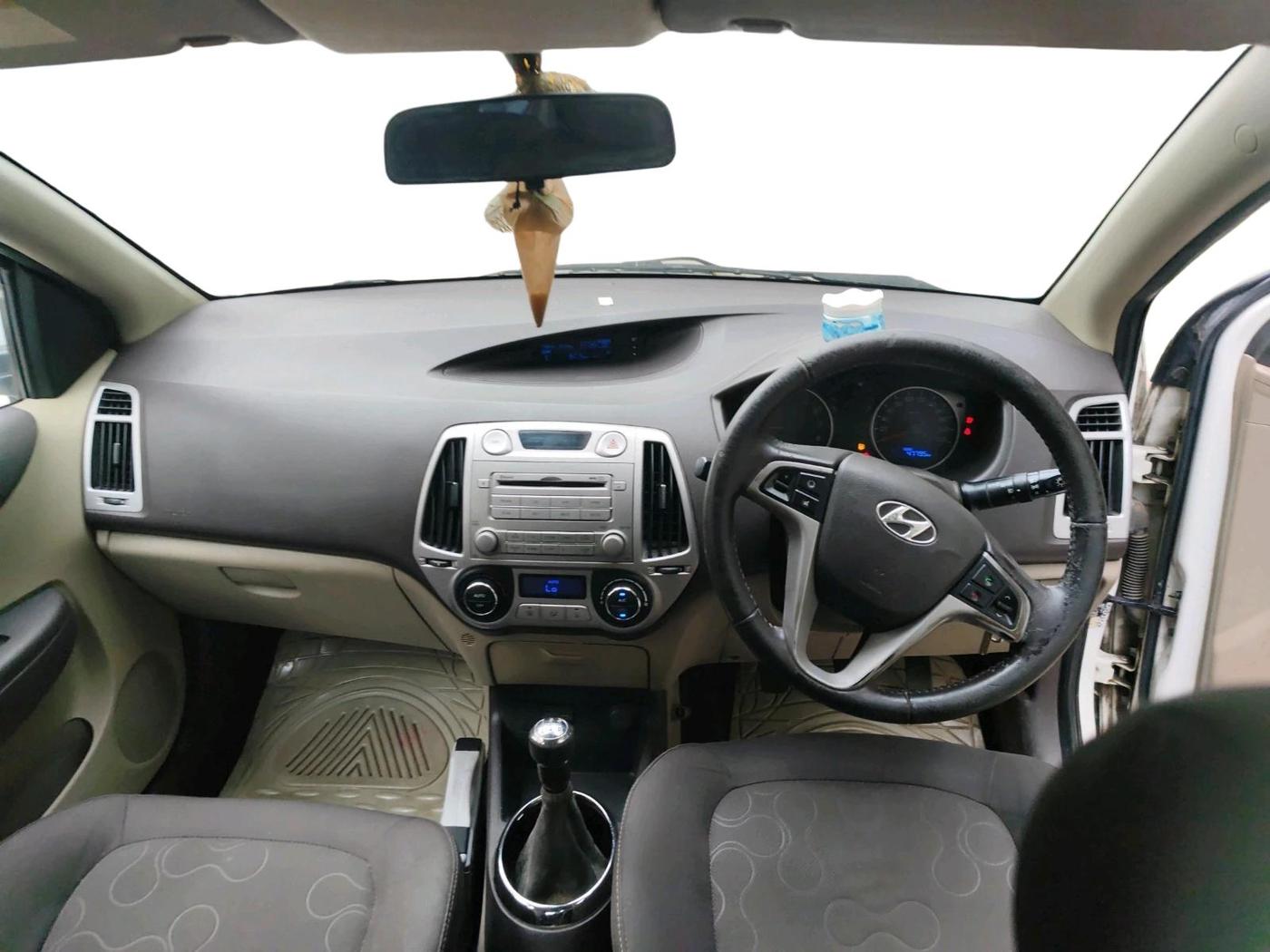 2012 Hyundai i20 ASTA 1.2, Petrol, Manual, 47,795 km, interior