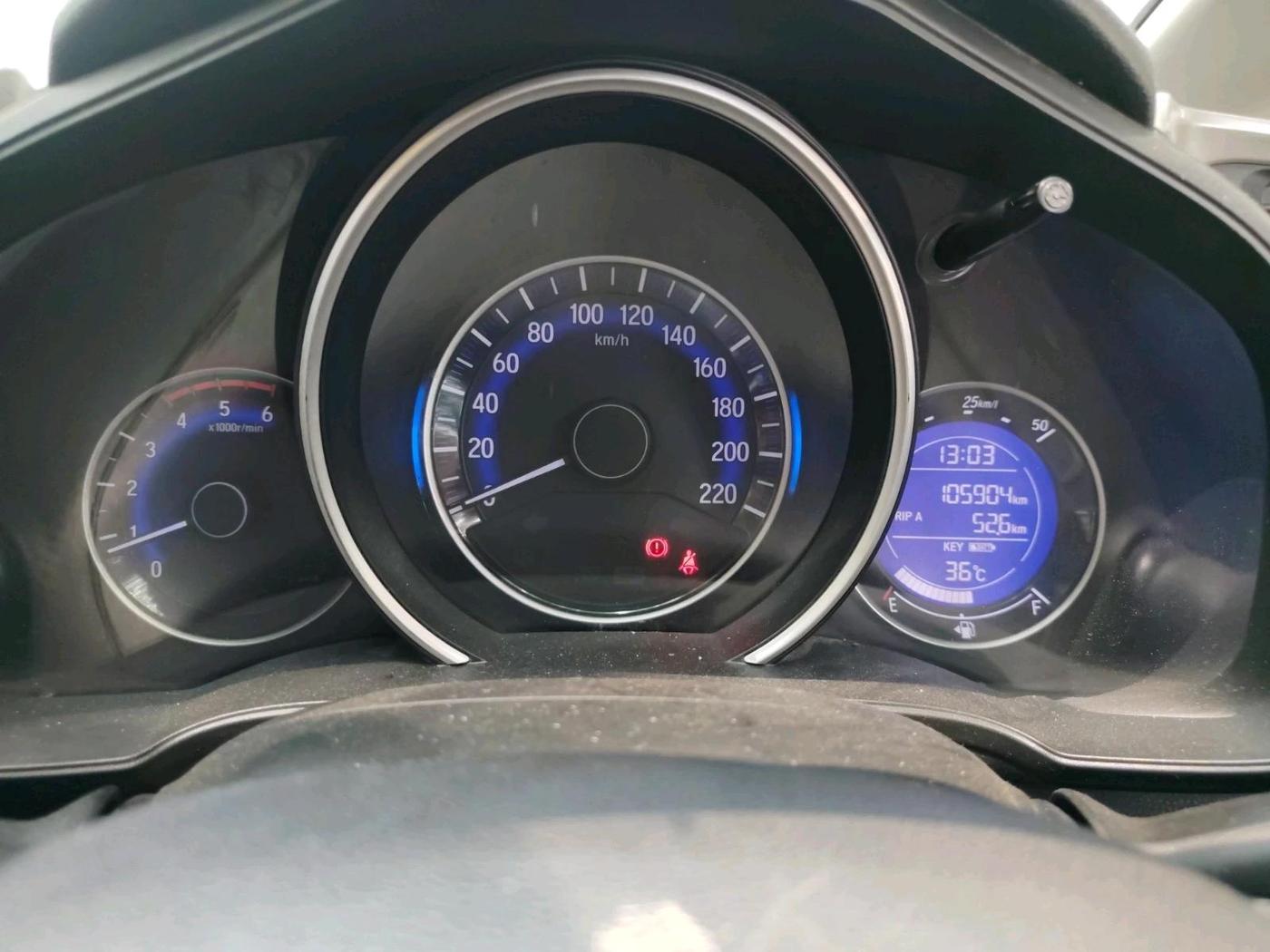 2017 Honda WR-V 1.5L I-DTEC VX MT, Diesel, Manual, 1,05,904 km, interior