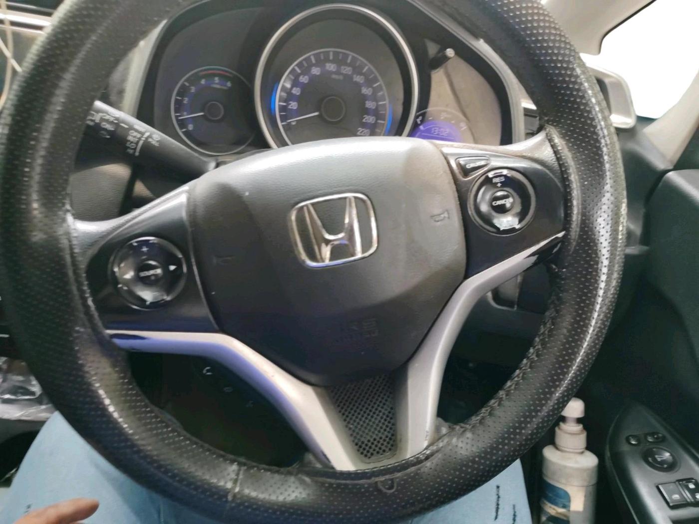 2017 Honda WR-V 1.5L I-DTEC VX MT, Diesel, Manual, 1,05,904 km, interior