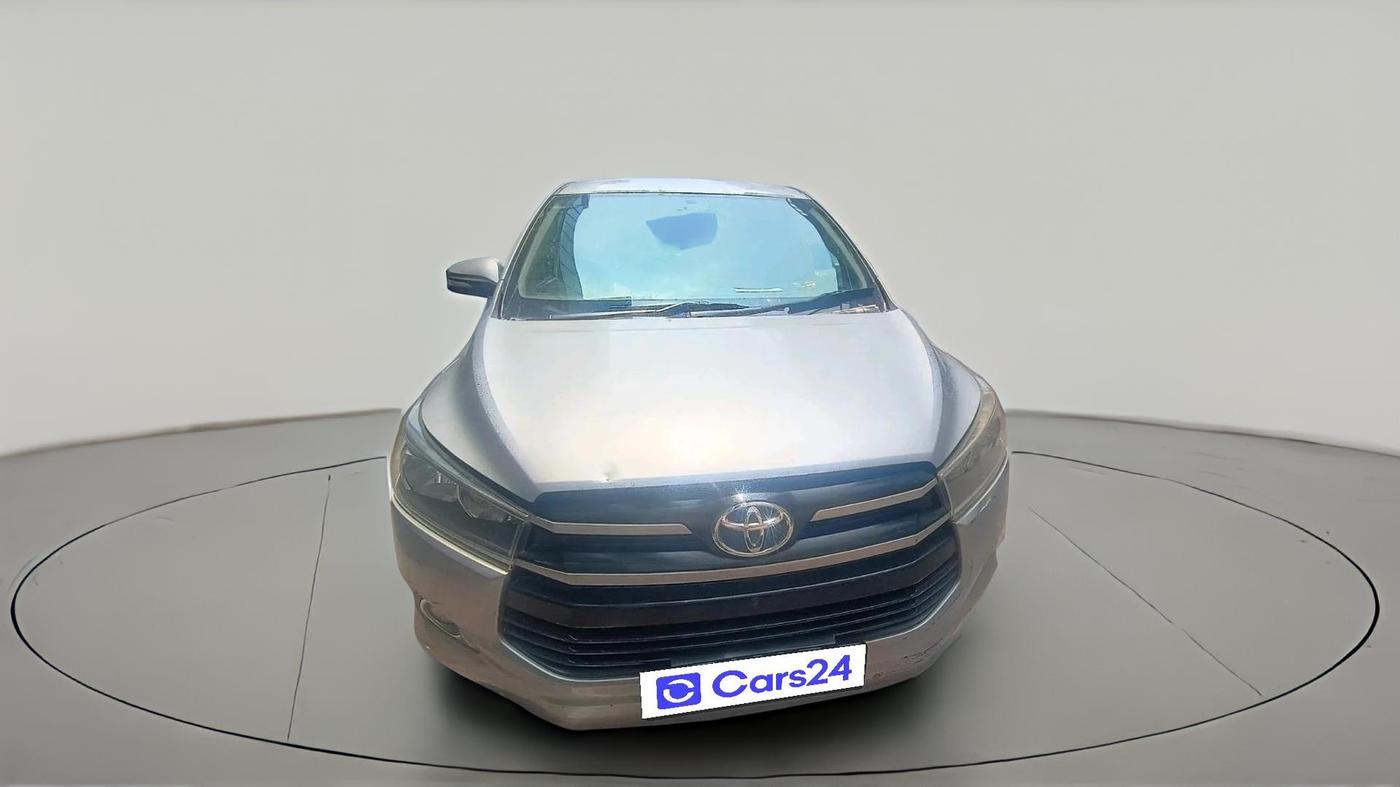 2017 Toyota Innova Crysta 2.4 G 7 STR, Diesel, Manual, 1,66,063 km, exterior