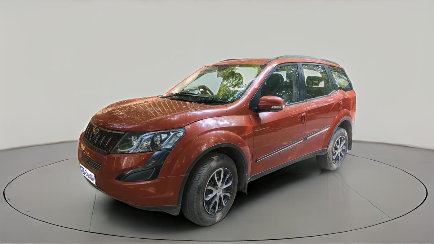 2017 Mahindra XUV500 W6 1.99, Diesel, Manual, 60,238 km, exterior