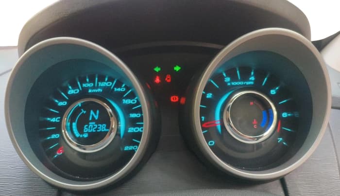 2017 Mahindra XUV500 W6 1.99, Diesel, Manual, 60,238 km, interior