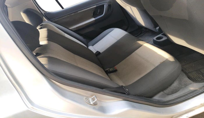 2013 Skoda Fabia ACTIVE PLUS 1.2 MPI, Petrol, Manual, 1,12,763 km, interior