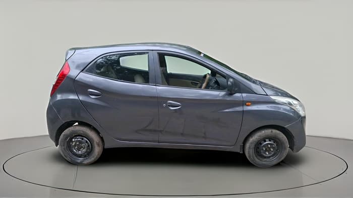2017 Hyundai Eon ERA +, CNG, Manual, 60,000 km, exterior