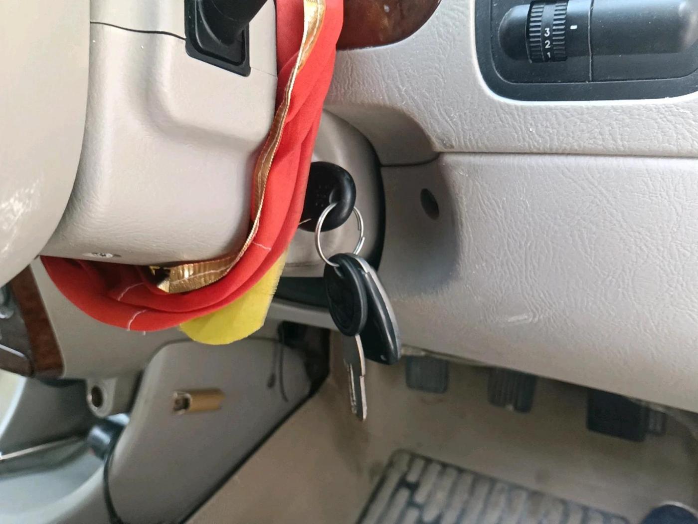2011 Hyundai Accent GLE, Petrol, Manual, 75,390 km, interior