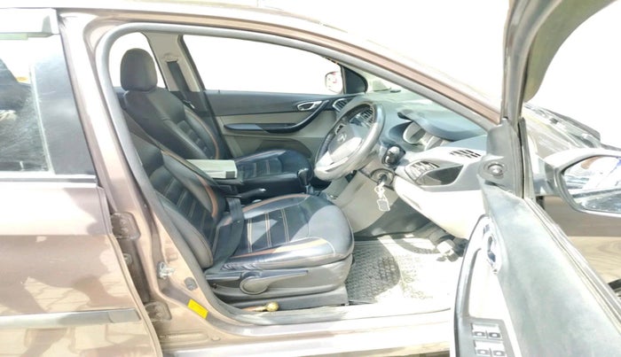 2017 Tata Tiago XZ PETROL, Petrol, Manual, 75,218 km, interior