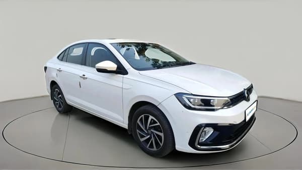 Used 2023 Volkswagen VIRTUS TOPLINE TSI 1.0 MT Manual | Cars24
