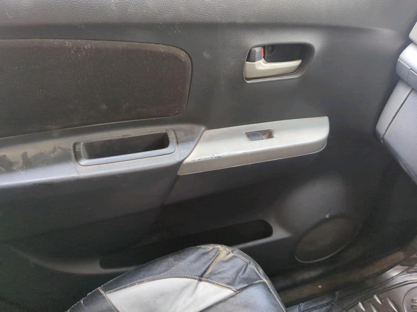 2012 Maruti Wagon R 1.0 LXI CNG, CNG, Manual, 84,095 km, interior