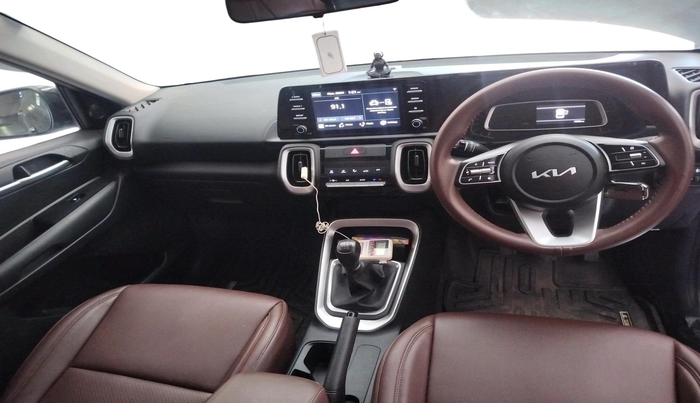 2025 KIA SONET HTK (O) 1.2 Petrol MT, Petrol, Manual, 4,605 km, interior