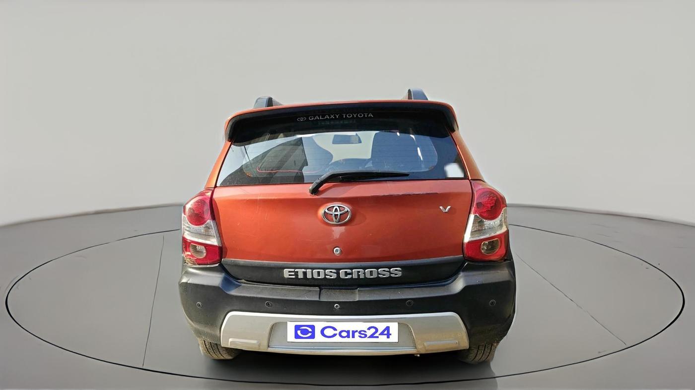 2014 Toyota Etios CROSS 1.5 V, Petrol, Manual, 83,275 km, exterior
