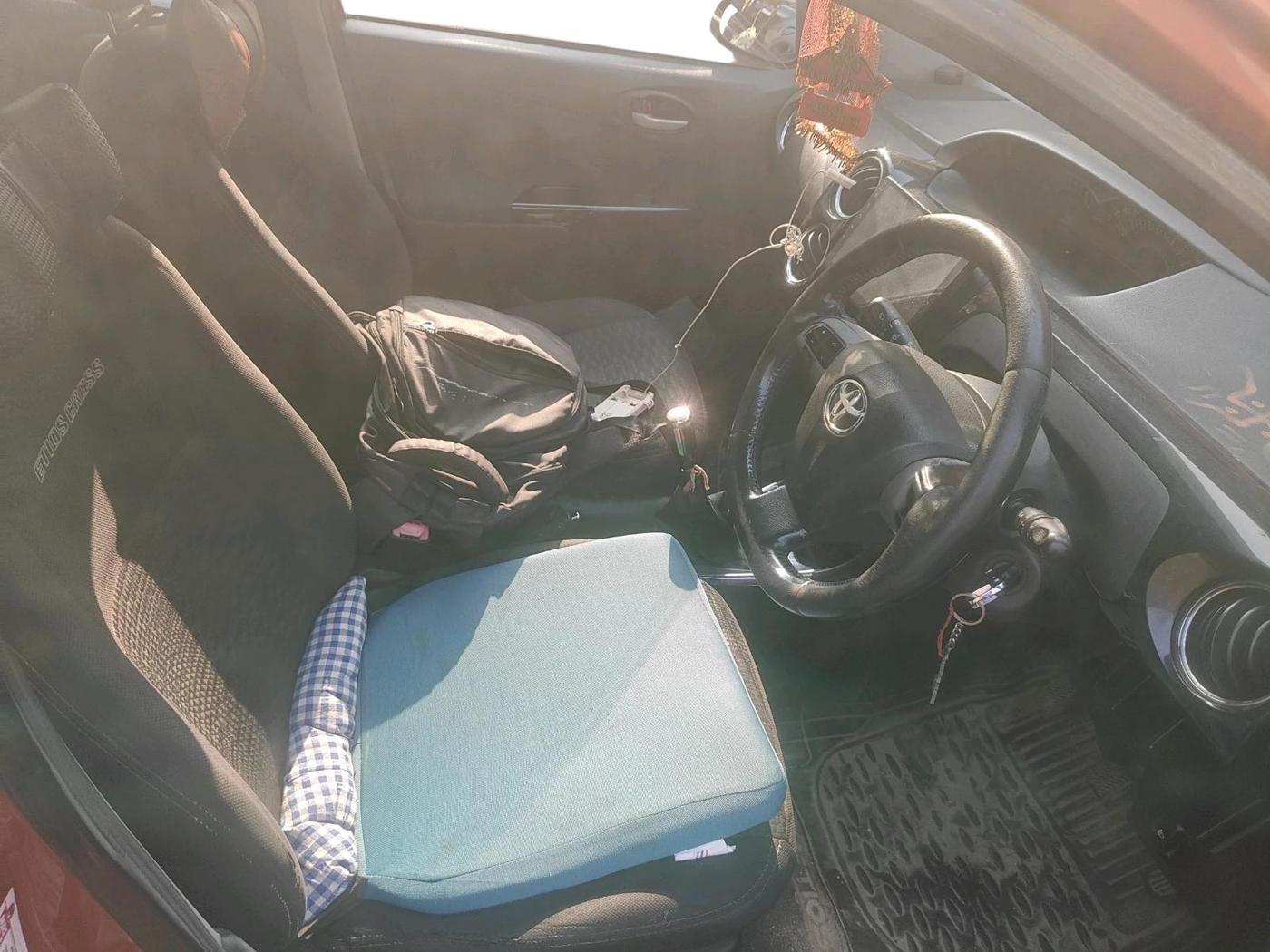 2014 Toyota Etios CROSS 1.5 V, Petrol, Manual, 83,275 km, interior