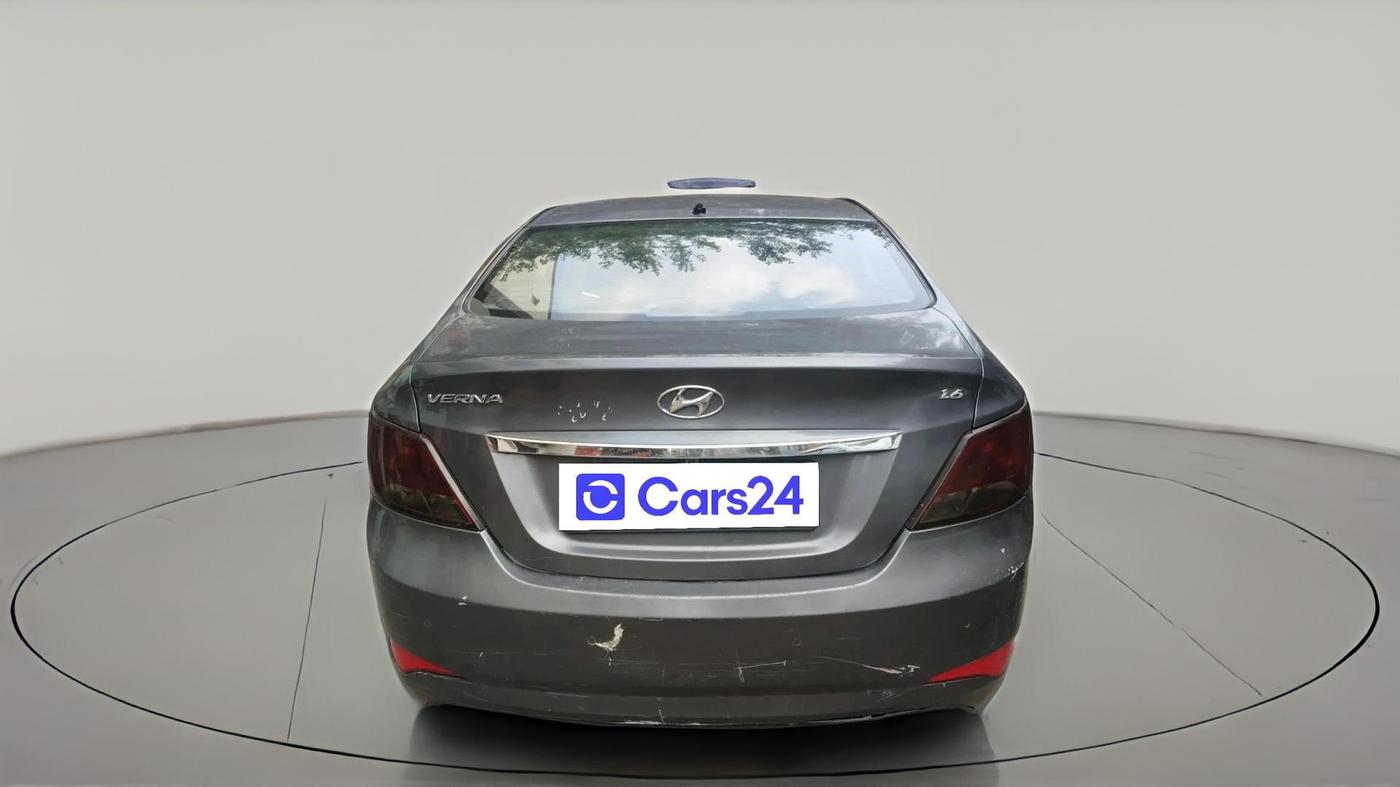 2015 Hyundai Verna FLUIDIC 4S 1.6 VTVT S AT, CNG, Automatic, 1,25,475 km, exterior