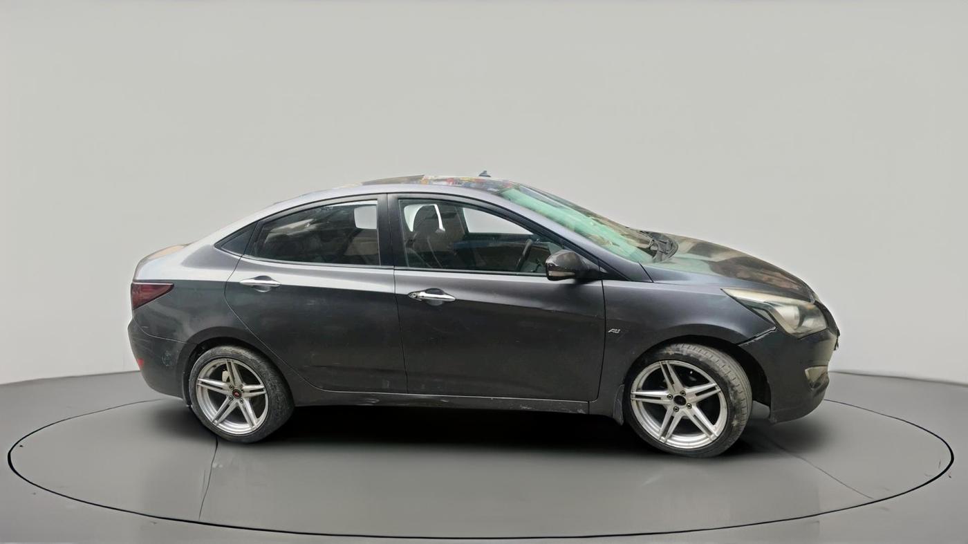 2015 Hyundai Verna FLUIDIC 4S 1.6 VTVT S AT, CNG, Automatic, 1,25,475 km, exterior