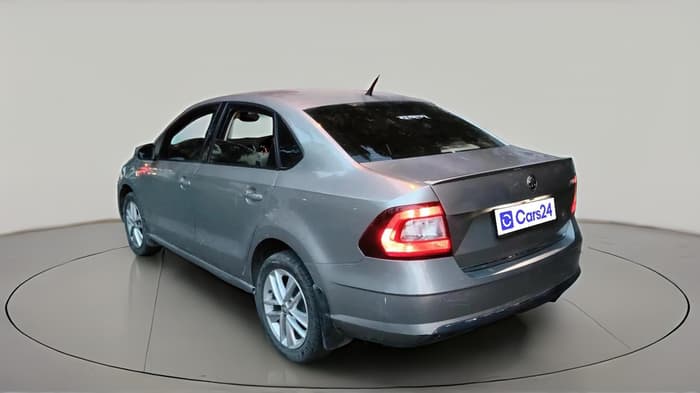 2018 Skoda Rapid STYLE 1.6 MPI AT, Petrol, Automatic, 88,397 km, exterior