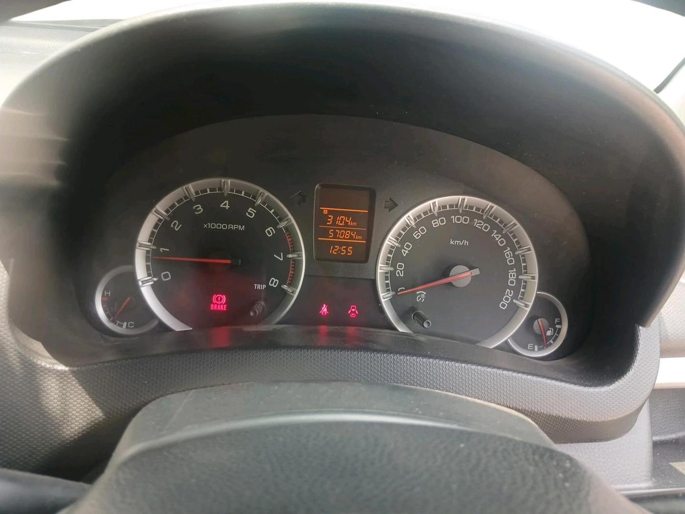 2013 Maruti Swift VXI, Petrol, Manual, 57,084 km, interior