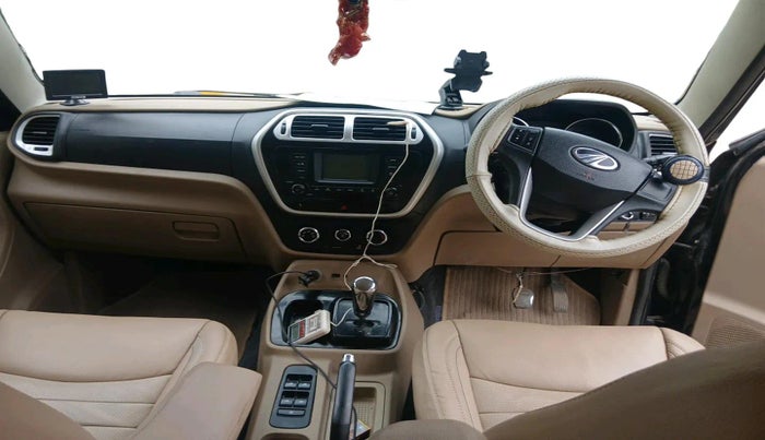 2017 Mahindra TUV300 T8 AMT, Diesel, Automatic, 1,09,130 km, interior