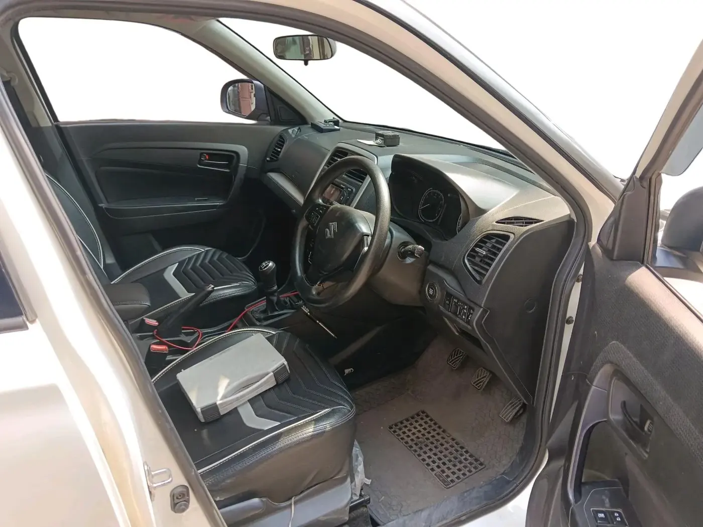 2022 Maruti Vitara Brezza VXI, Petrol, Manual, 42,819 km, interior