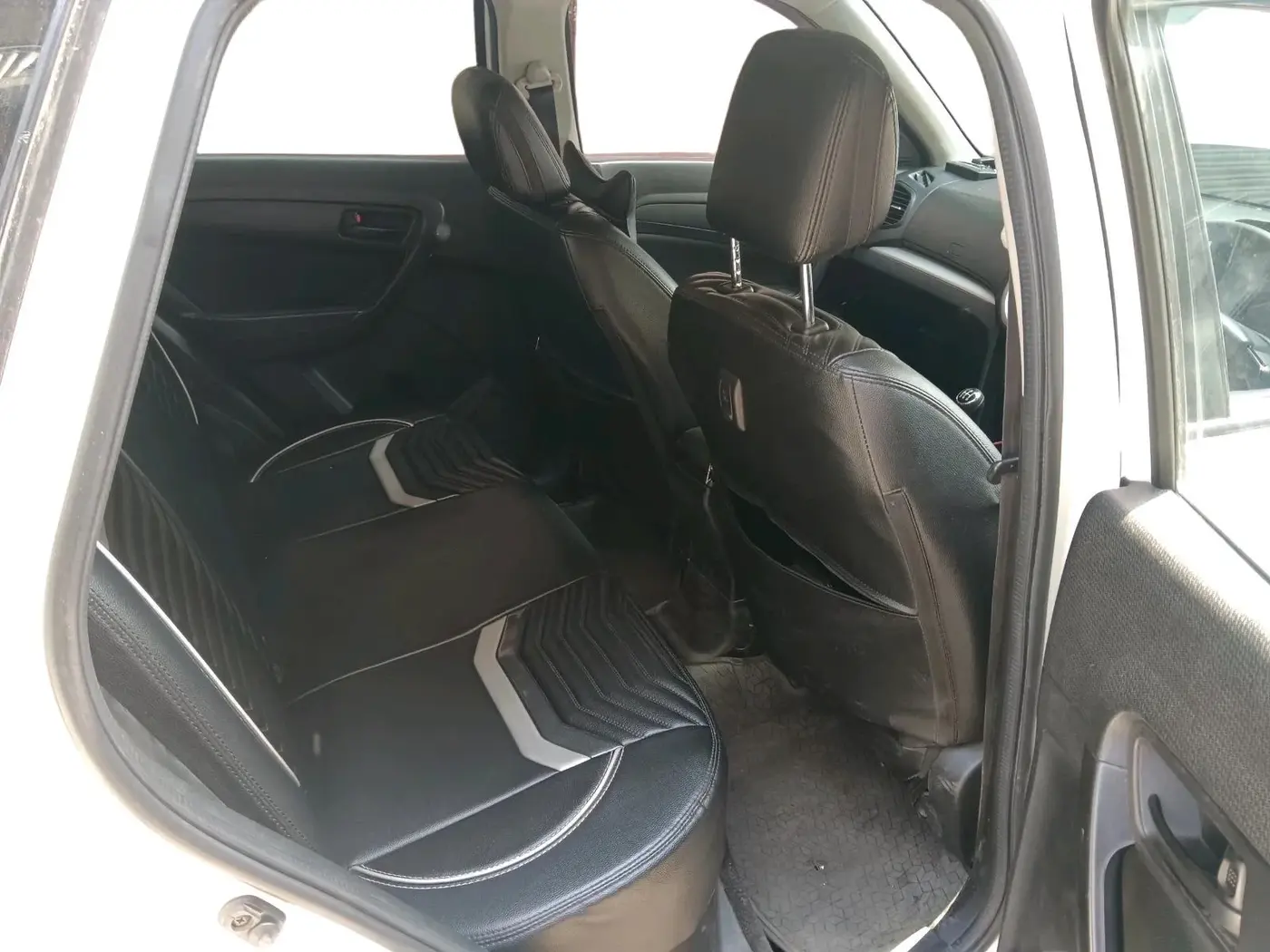 2022 Maruti Vitara Brezza VXI, Petrol, Manual, 42,819 km, interior
