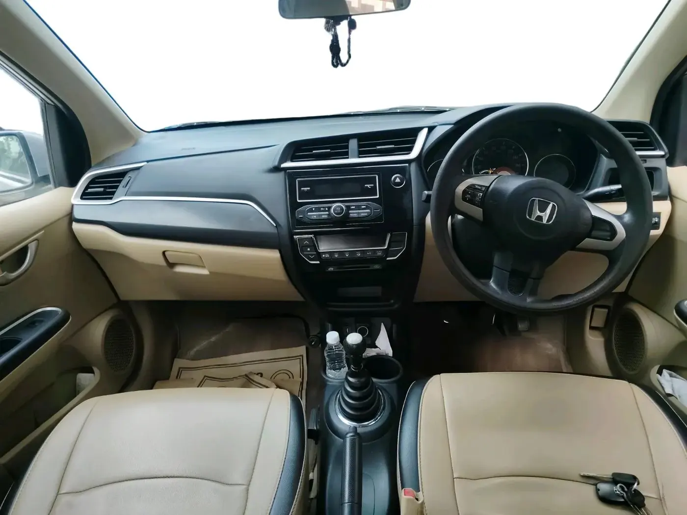 2016 Honda Amaze 1.5L I-DTEC SX, Diesel, Manual, 1,18,850 km, interior