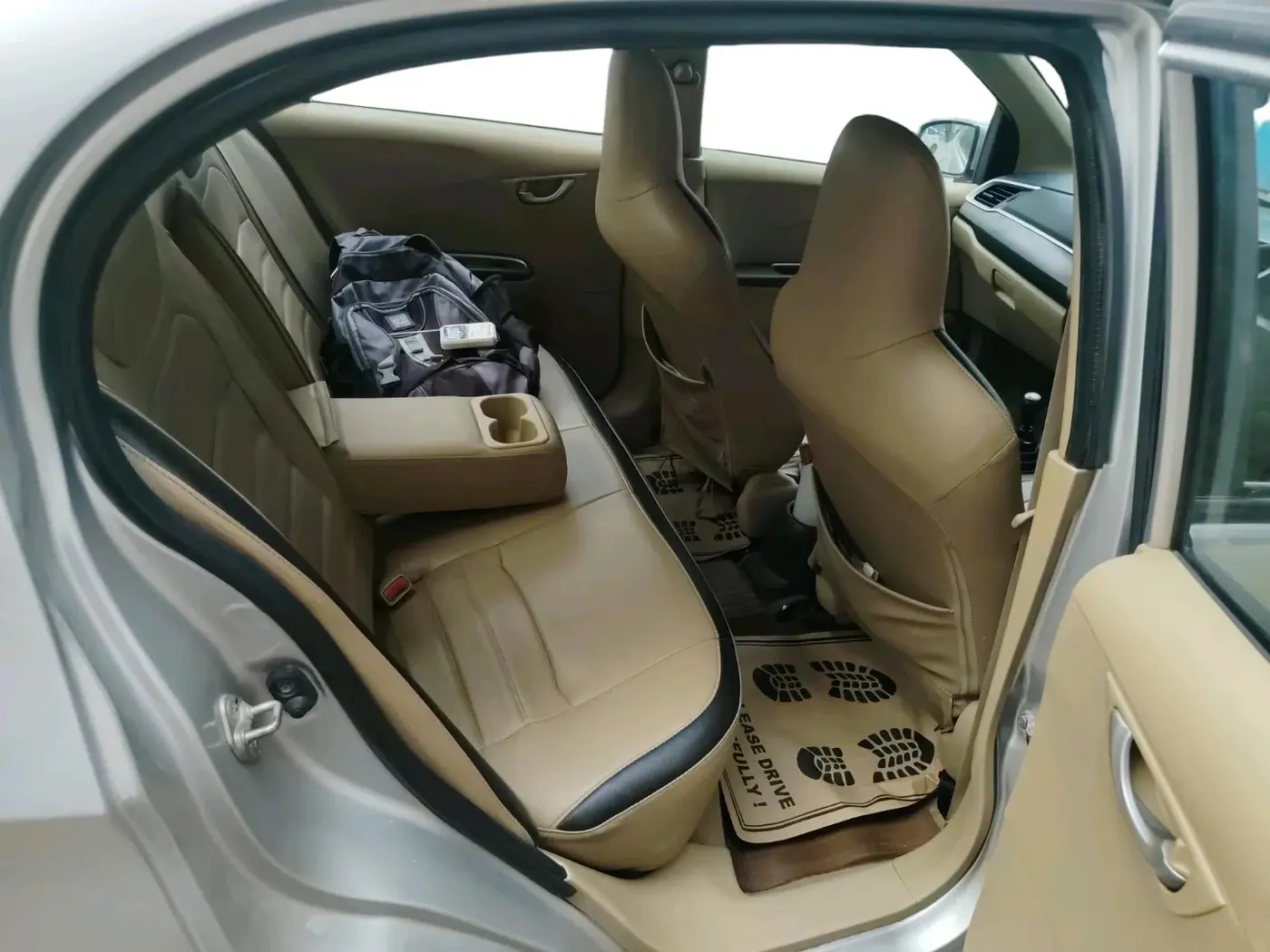 2016 Honda Amaze 1.5L I-DTEC SX, Diesel, Manual, 1,18,850 km, interior
