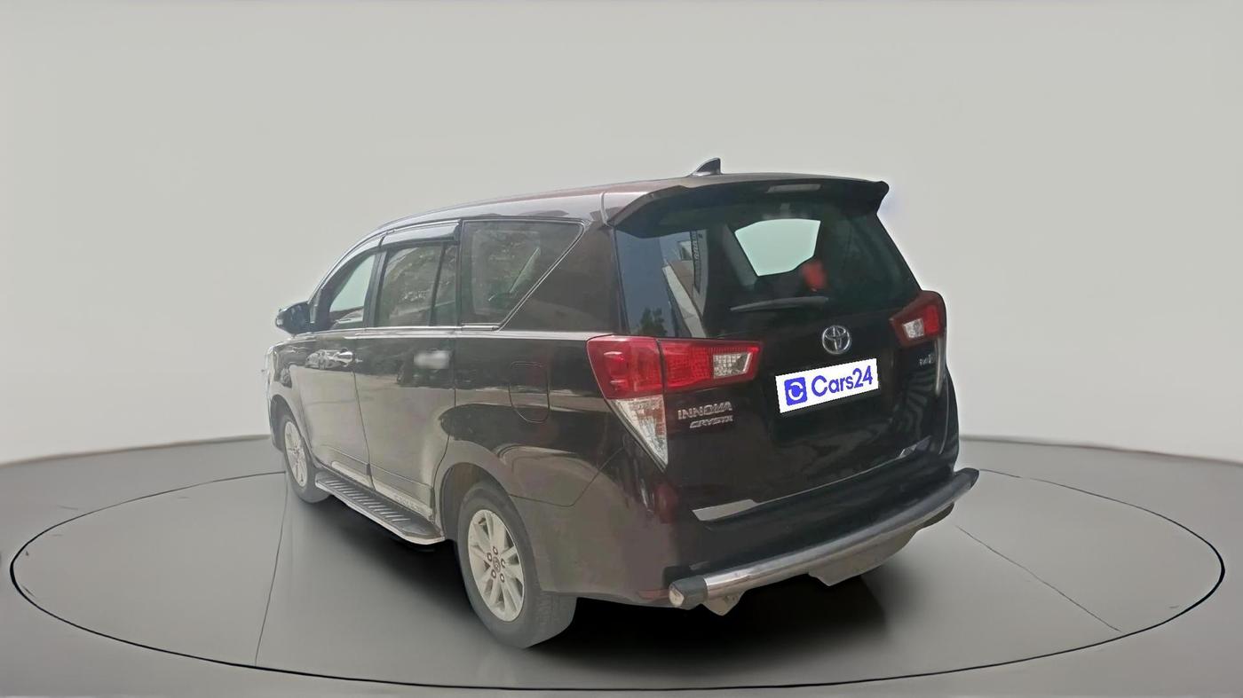2018 Toyota Innova Crysta 2.4 GX 8 STR, Diesel, Manual, 3,52,708 km, exterior
