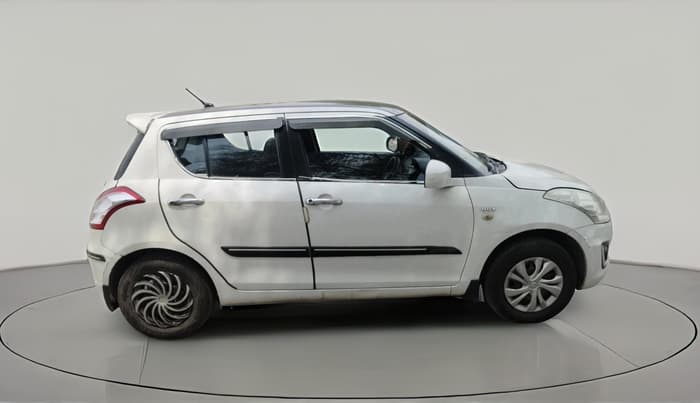 2015 Maruti Swift LXI, CNG, Manual, 1,21,896 km, exterior