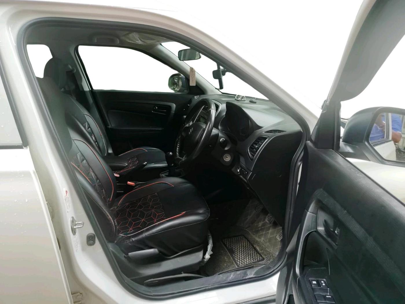 2021 Maruti Vitara Brezza LXI, CNG, Manual, 46,253 km, interior