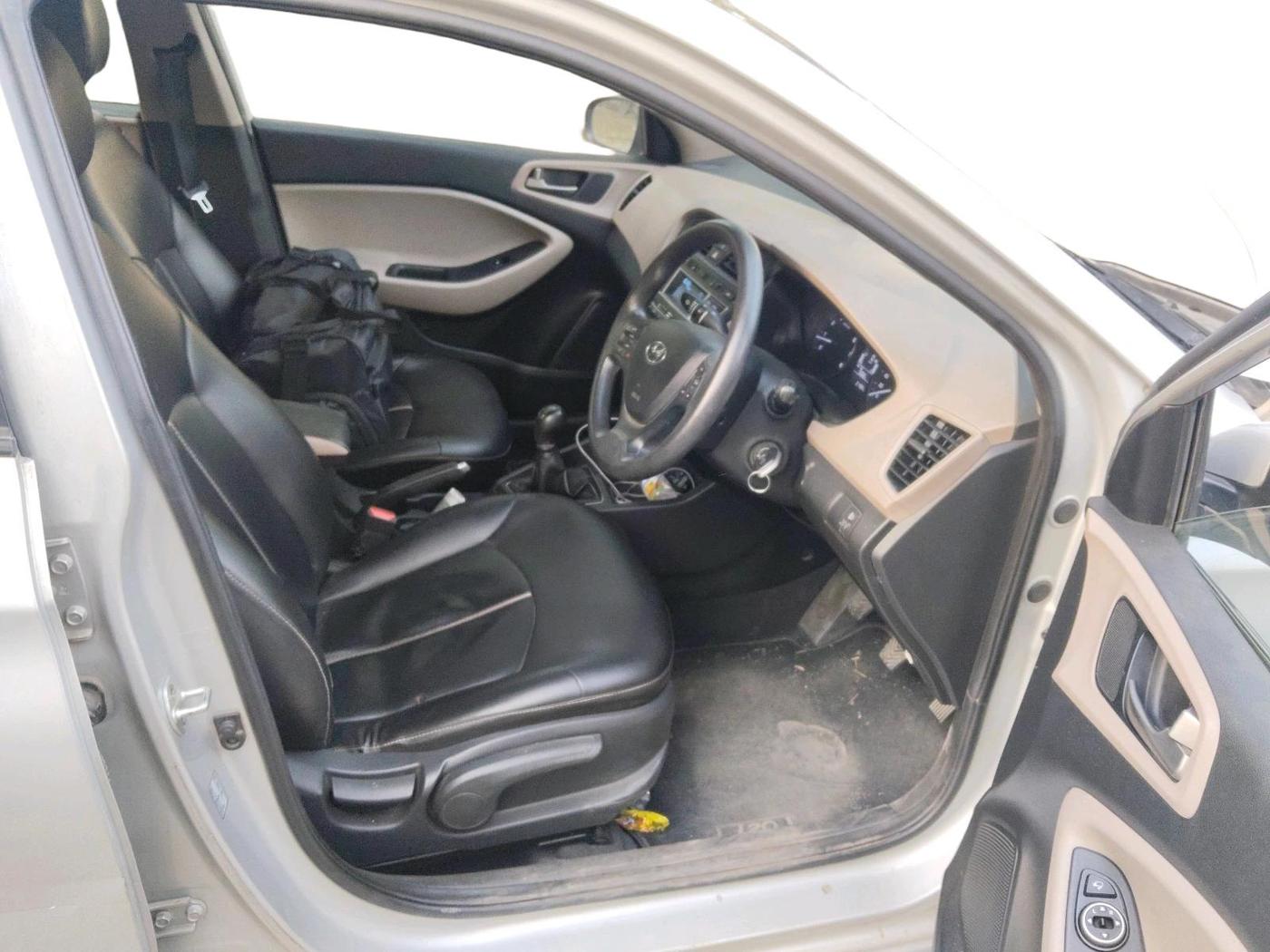 2016 Hyundai Elite i20 SPORTZ 1.2, Petrol, Manual, 21,464 km, interior