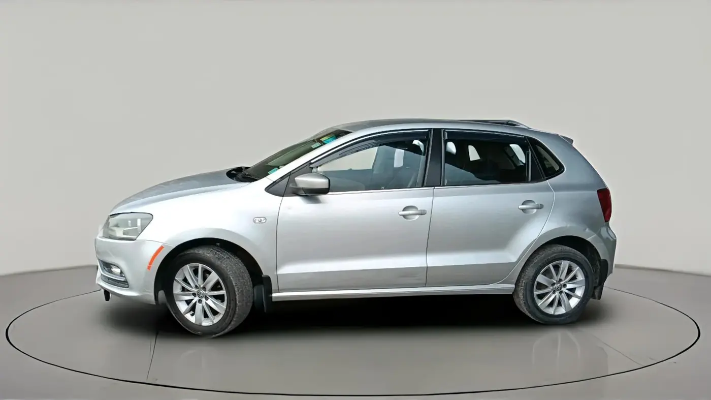 2015 Volkswagen Polo HIGHLINE1.2L, Petrol, Manual, 74,960 km, exterior